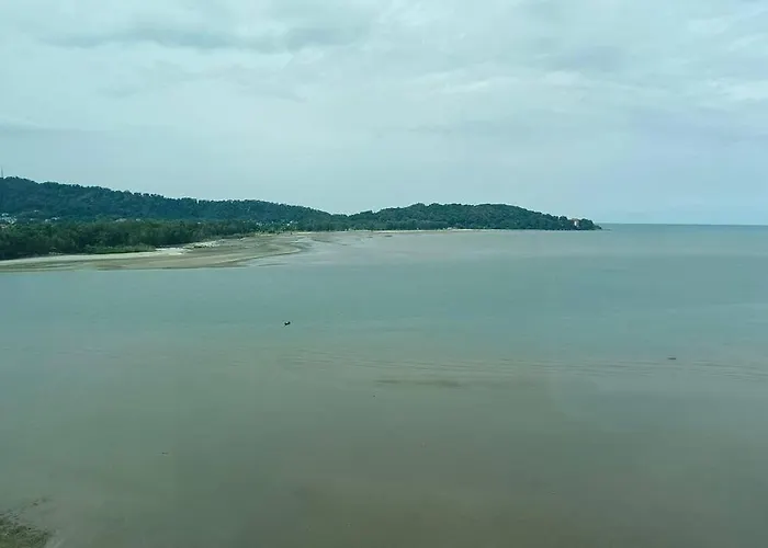 Imperium Residence Relaxing Sunrise Seaview Home Kuantan